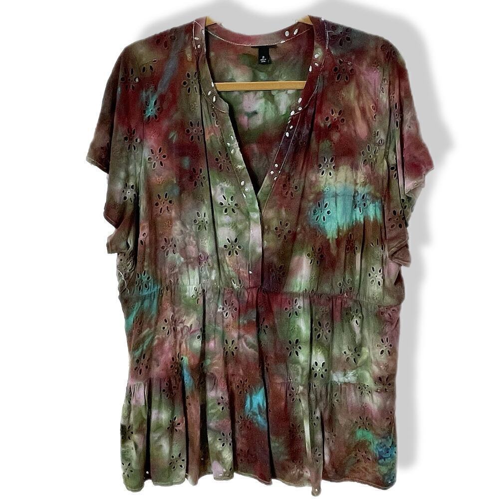 Hand crafted tie dye eyelet blouse 2X burgundy turquoise